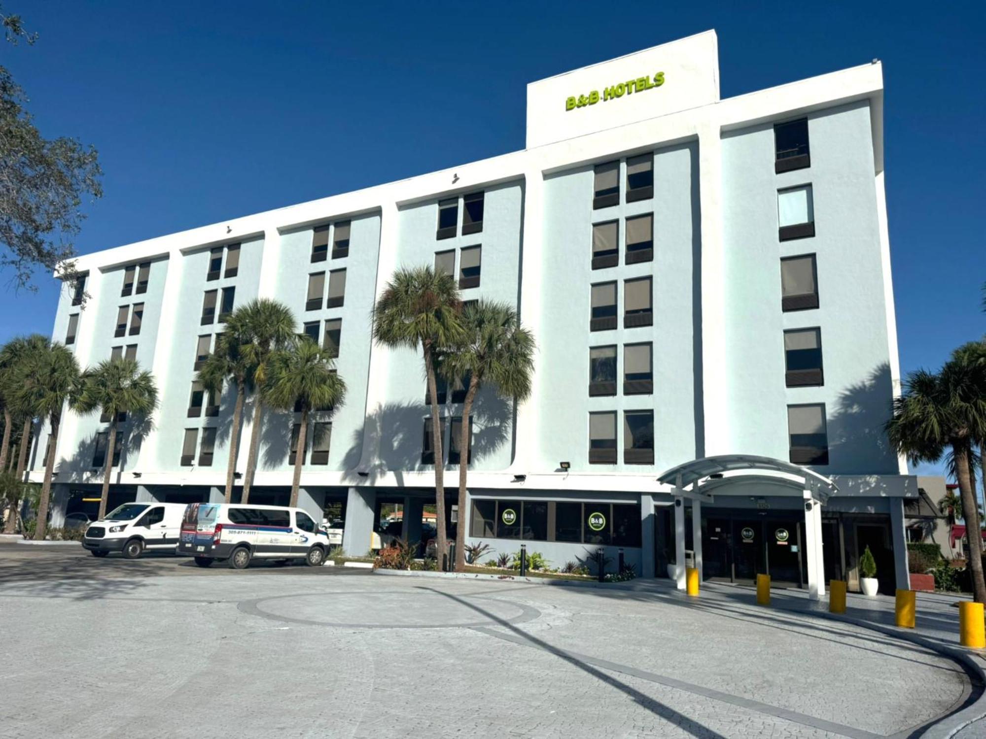 B&B Hotel Miami Airport Miami Springs Exterior photo